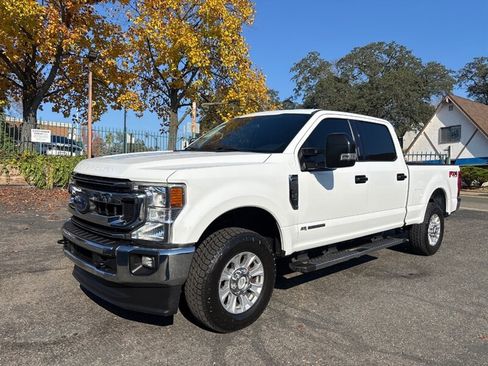 Used 2021 Ford F250 XLT w/ XLT Value Package image 2