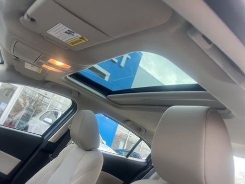 Used 2016 MAZDA MAZDA3 i Touring image 24