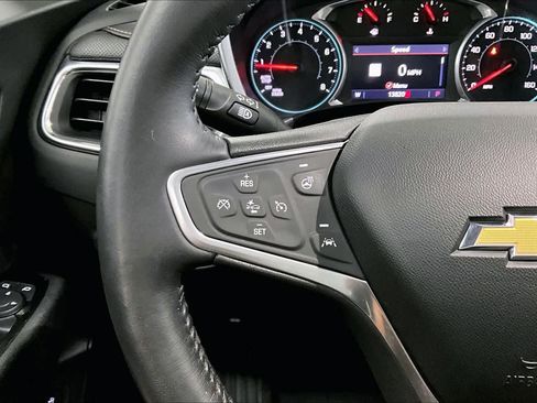 Used 2022 Chevrolet Equinox Premier AWD/4WD image 23