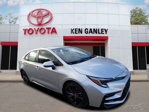 New 2026 Toyota Corolla SE image 1