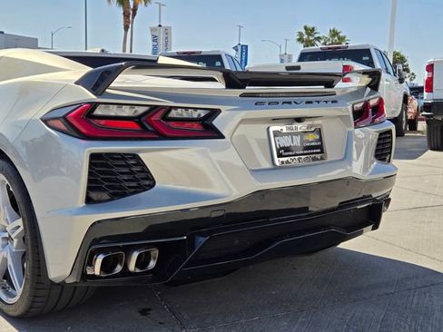 Certified 2022 Chevrolet Corvette Stingray Preferred Conv w/ Z51 Performance Package RWD image 5