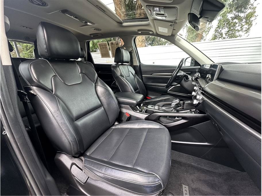 Used 2025 Kia Telluride S AWD/4WD image 4
