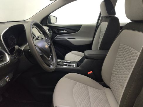 Used 2019 Chevrolet Equinox LS AWD/4WD image 17