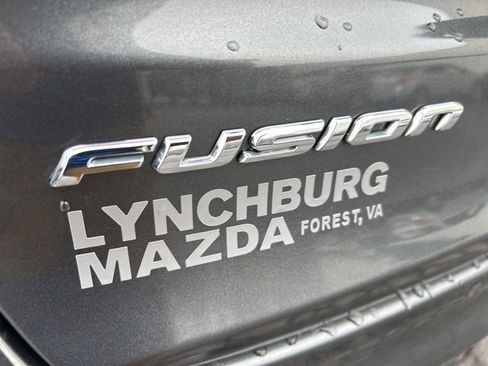 Used 2020 Ford Fusion SE image 29