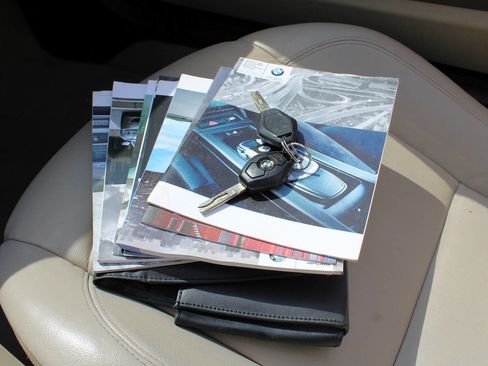 Used 2006 BMW Z4 3.0si RWD image 27