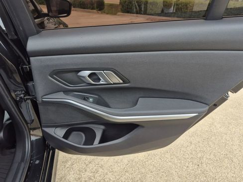 Used 2020 BMW 330i Sedan w/ Convenience Package image 16