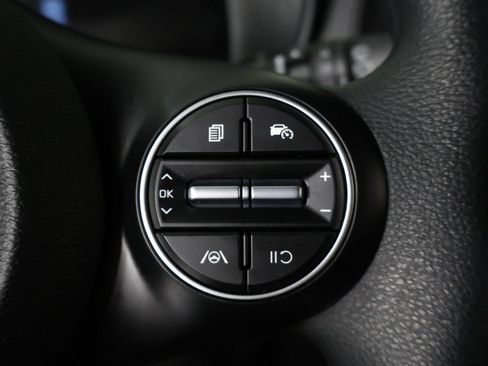 Used 2025 Kia Soul LX FWD image 37