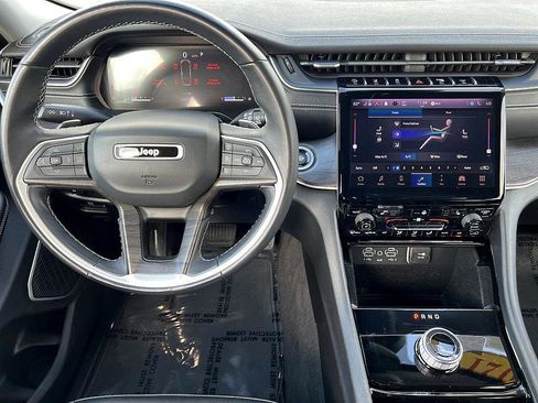 Used 2021 Jeep Grand Cherokee L Limited image 18