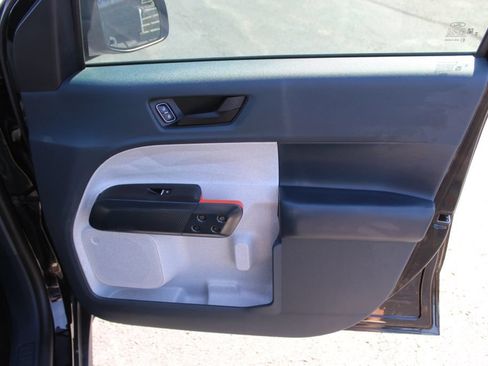 Used 2024 Ford Maverick XLT FWD image 11