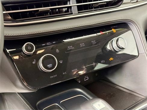 Used 2023 INFINITI QX60 Pure image 14