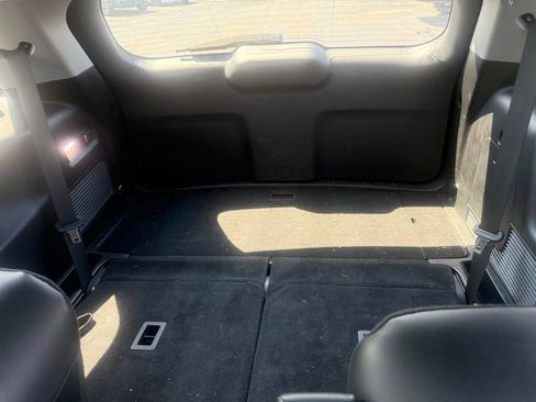 Used 2023 Ford Explorer XLT w/ Equipment Group 202A AWD/4WD image 41