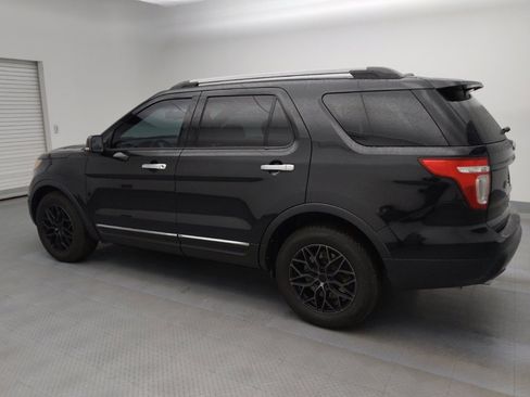 Used 2015 Ford Explorer XLT w/ Equipment Group 202B image 3
