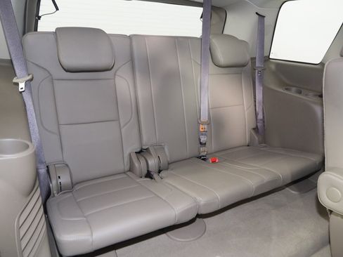 Used 2019 Chevrolet Tahoe LT AWD/4WD image 14