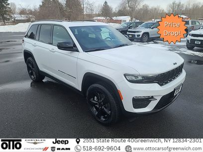 New 2025 Jeep Grand Cherokee Limited w/ Black Appearance Package
