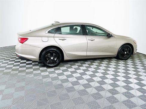 Used 2024 Chevrolet Malibu LT image 10