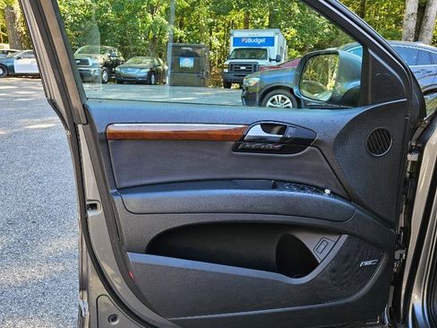 Used 2010 Audi Q7 3.6 Premium Plus w/ Premium Plus Pkg image 13