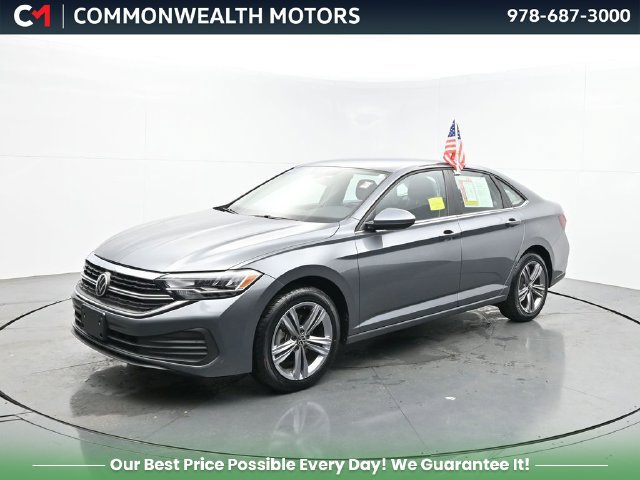 Certified 2022 Volkswagen Jetta SE FWD image 1