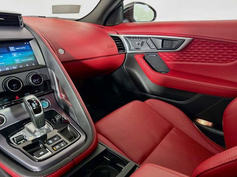 Used 2021 Jaguar F-TYPE Coupe image 23