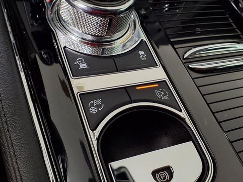 Used 2019 Jaguar XJ Supercharged image 27