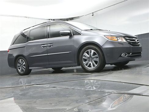 Used 2016 Honda Odyssey Touring Elite image 36