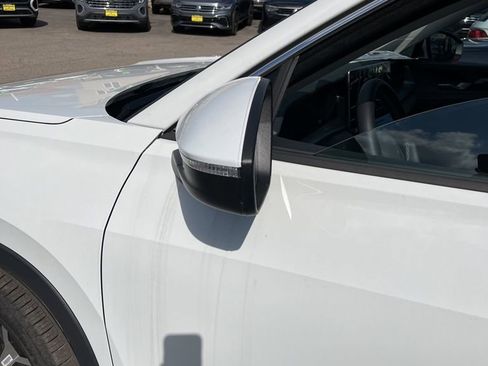 New 2026 Volkswagen Tiguan SE image 15