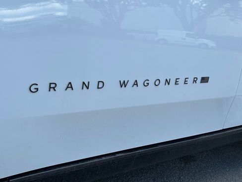 New 2026 Jeep Grand Wagoneer Summit w/ Rear Seat Video Group I image 33