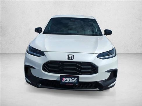 Used 2025 Honda HR-V Sport image 2