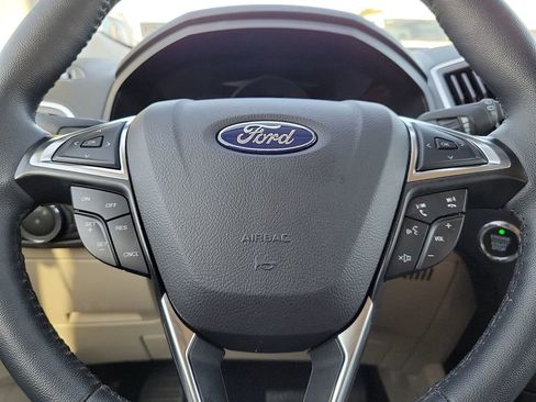 Used 2024 Ford Edge Titanium image 24