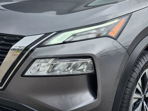 Used 2023 Nissan Rogue SV FWD image 7
