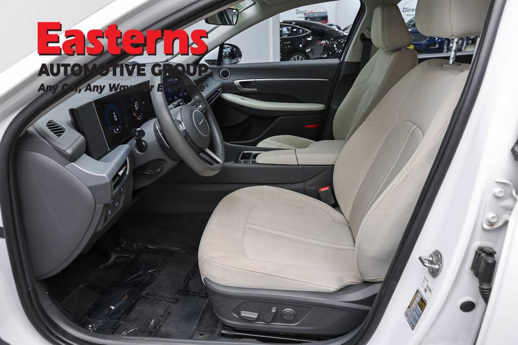Used 2024 Hyundai Sonata SEL FWD image 15