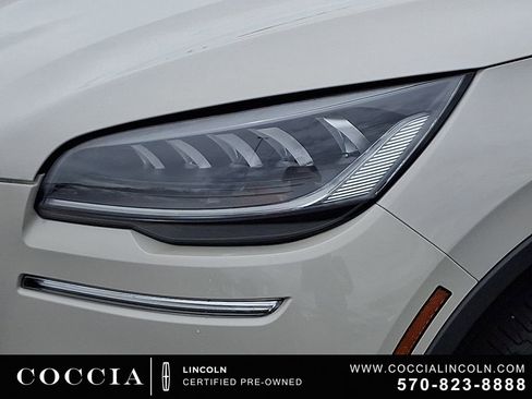 Certified 2024 Lincoln Aviator Reserve w/ Elements Package Plus AWD/4WD image 9