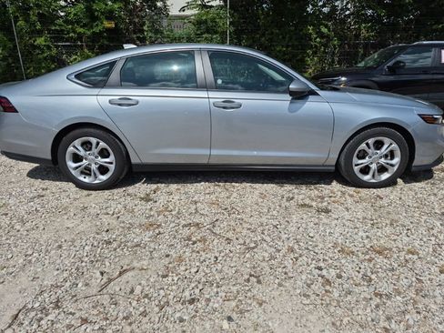Used 2025 Honda Accord LX image 5