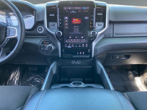Used 2025 RAM 1500 Big Horn AWD/4WD image 11