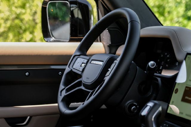 New 2026 Land Rover Defender 110 X AWD/4WD image 19