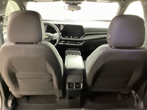Used 2026 Chevrolet Equinox LT AWD/4WD image 23