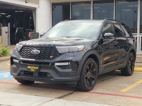 Used 2020 Ford Explorer ST w/ ST Street Pack AWD/4WD image 2
