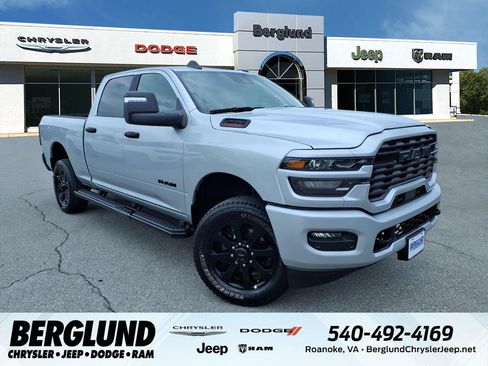 Used 2026 RAM 2500 Big Horn AWD/4WD image 1