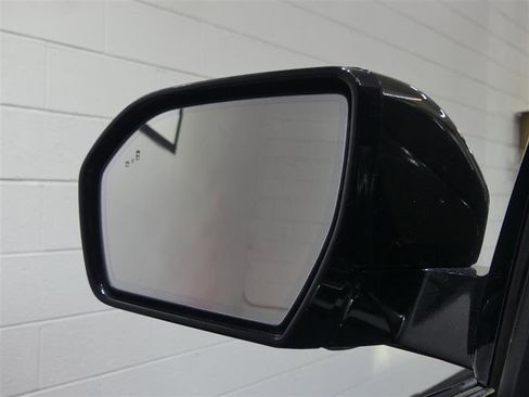 Used 2021 Ford Expedition Max Limited image 12