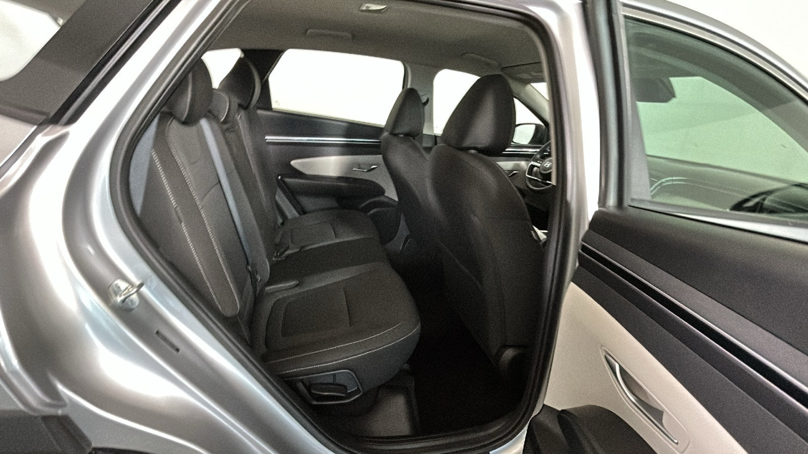 Used 2024 Hyundai Tucson SE AWD/4WD image 34