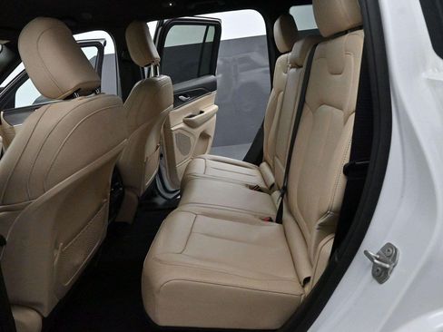 Used 2023 Jeep Grand Cherokee Limited AWD/4WD image 28