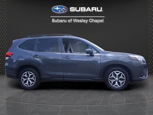 Certified 2023 Subaru Forester Premium AWD/4WD image 8