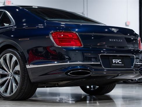 Used 2020 Bentley Flying Spur W12 w/ First Edition Specification AWD/4WD image 17