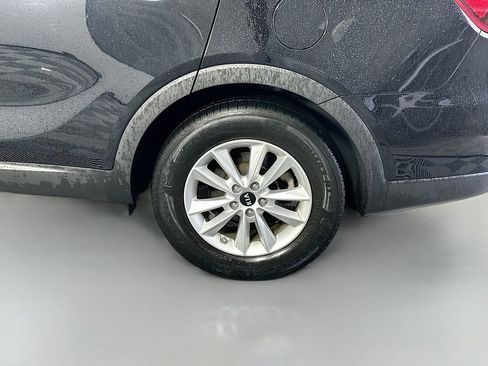 Used 2020 Kia Sorento L FWD image 31