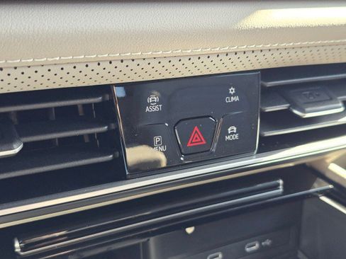 New 2026 Volkswagen Atlas SEL AWD/4WD image 41