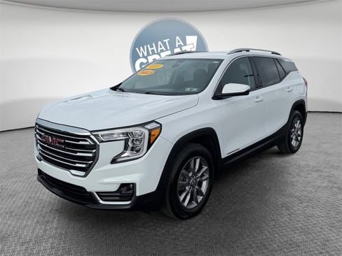 Used 2023 GMC Terrain SLT image 8