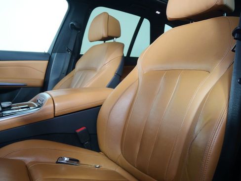 Used 2020 BMW X5 sDrive40i w/ Premium Package image 10