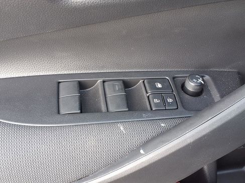 Certified 2025 Toyota Corolla LE image 21