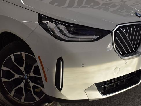 Used 2025 BMW X3 xDrive30i w/ Convenience Package image 15