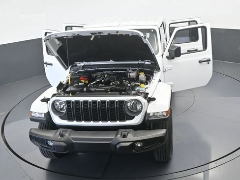 Used 2025 Jeep Gladiator Sport image 65