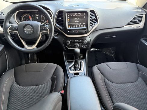 Used 2017 Jeep Cherokee 75th Anniversary image 18